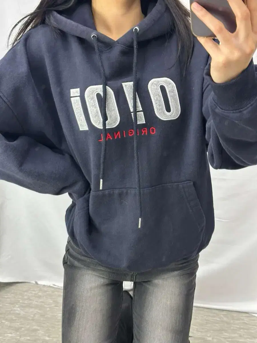 O.I.O.I Big Logo Hoodie (M)