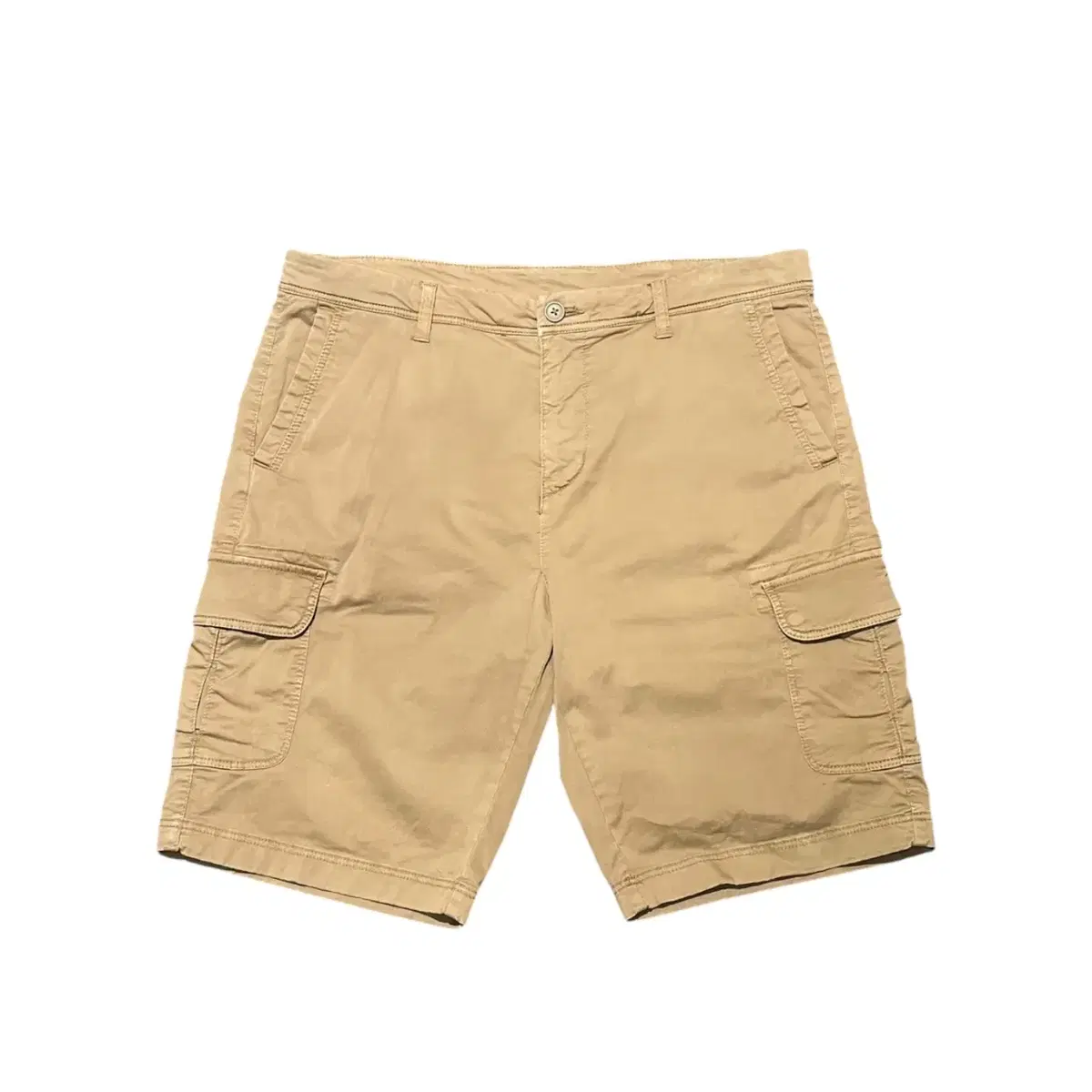 Beige cotton cargo shorts from Manwanshop