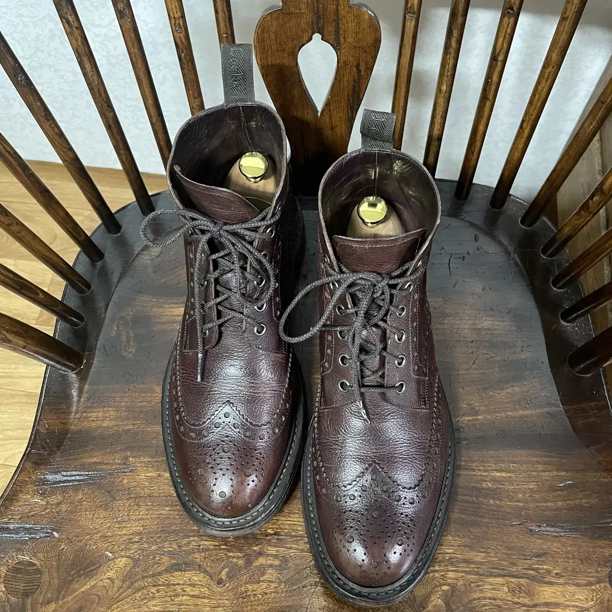 로크 (Loake)1880 윙팁부츠 판매 합니다..