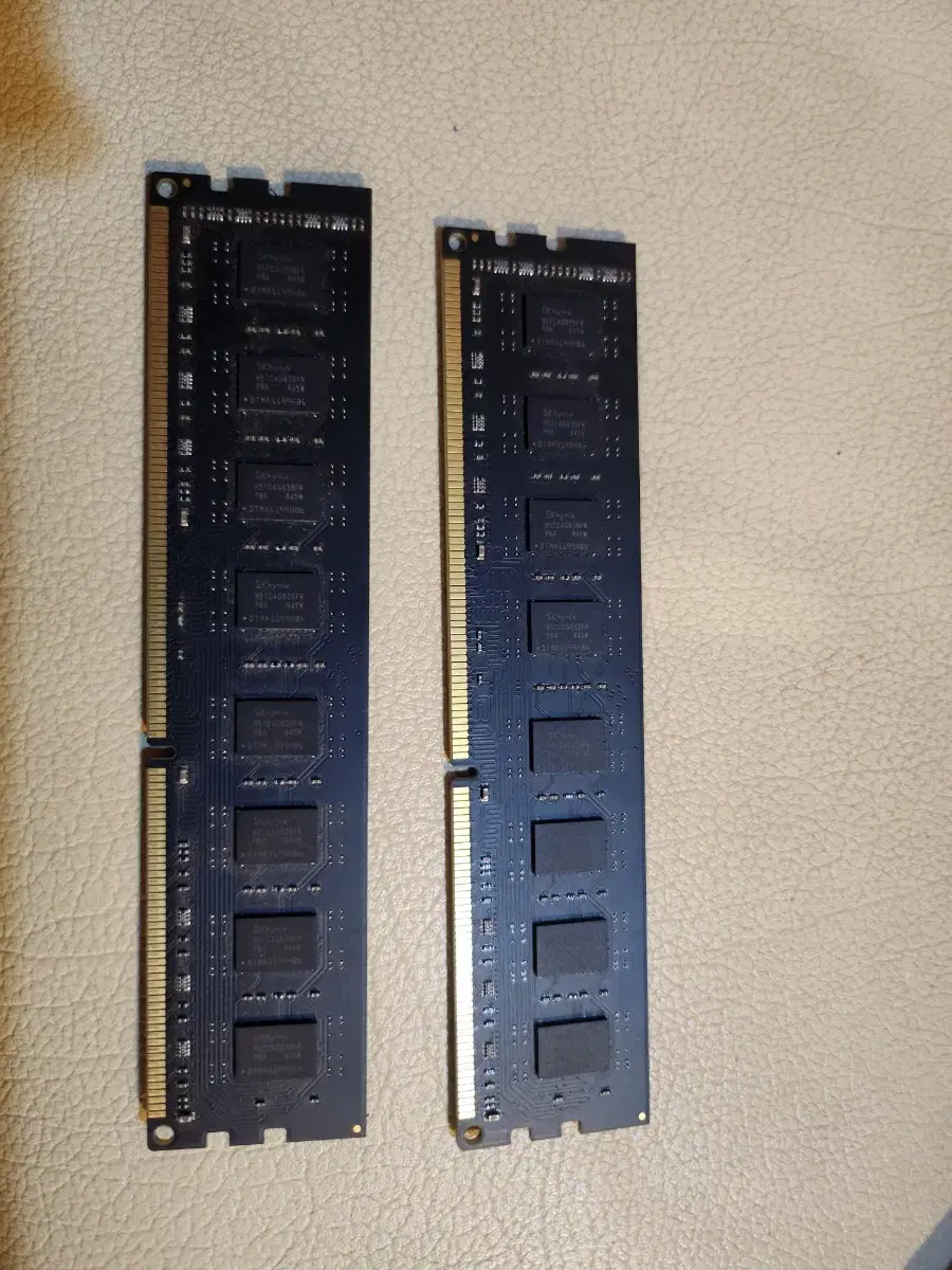 하이닉스 ddr3  8g  램 두개팝니다