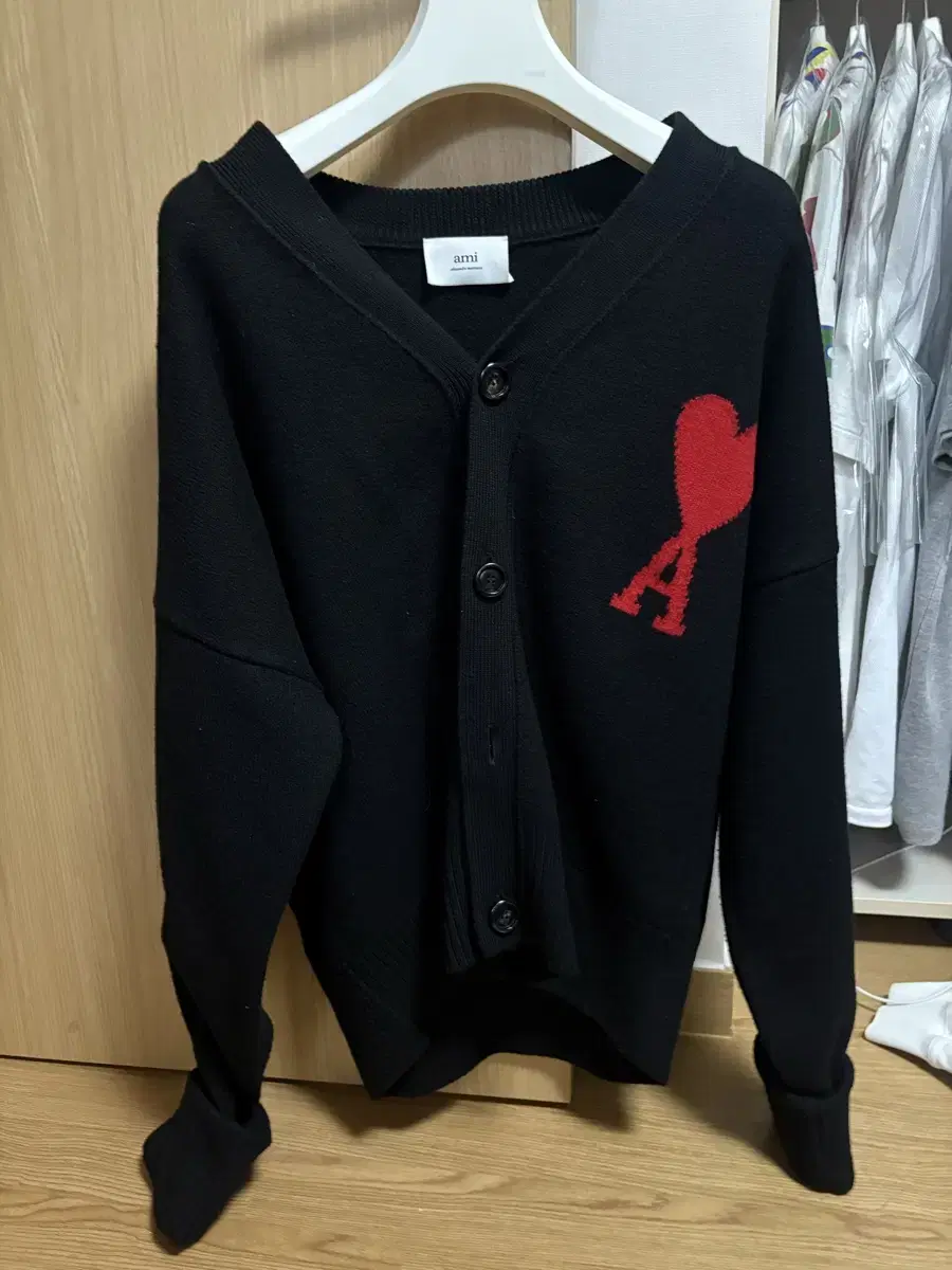 Ami Intarsia Big Heart Logo Cardigan