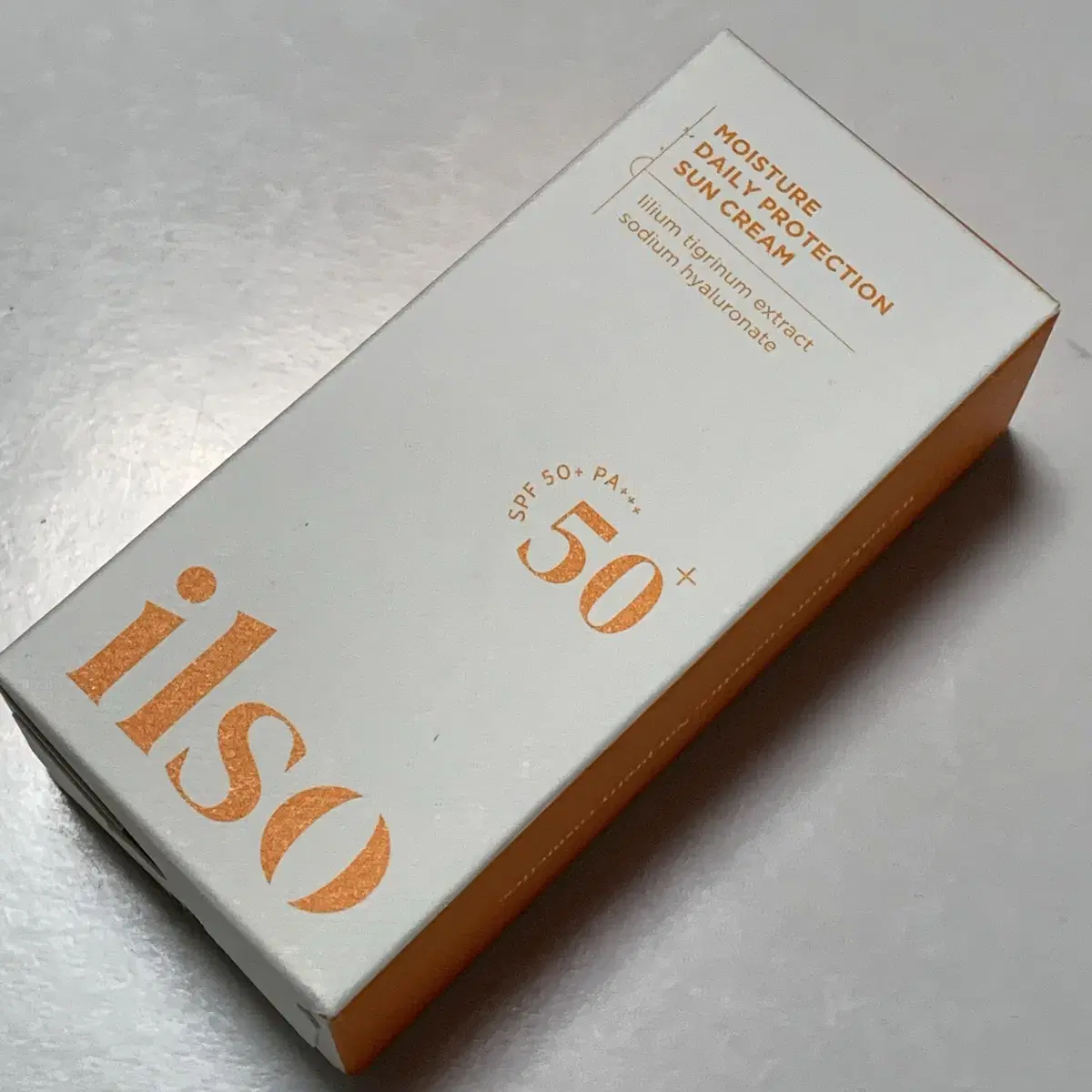 (미개봉새상품) 일소 모이스처 데일리 프로택션 선크림 SPF50+ PA+