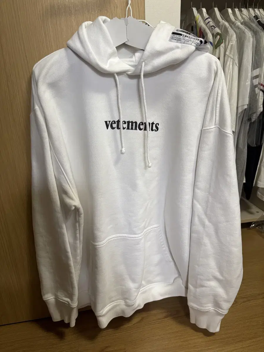 Vetements logo hoodie