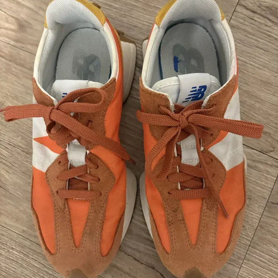 뉴발 New Balance 327 Orange