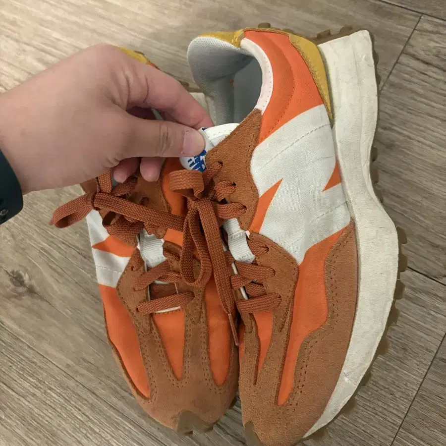 뉴발 New Balance 327 Orange