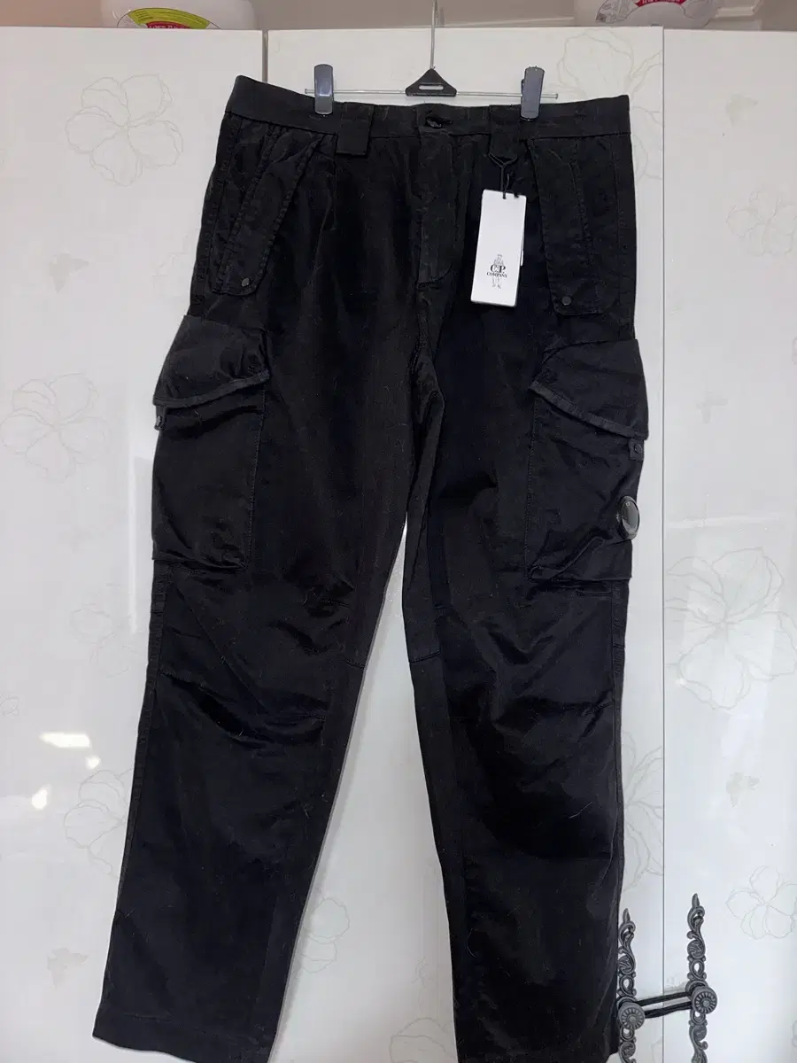 PANTS - CARGO PANT STRETCH SATIN