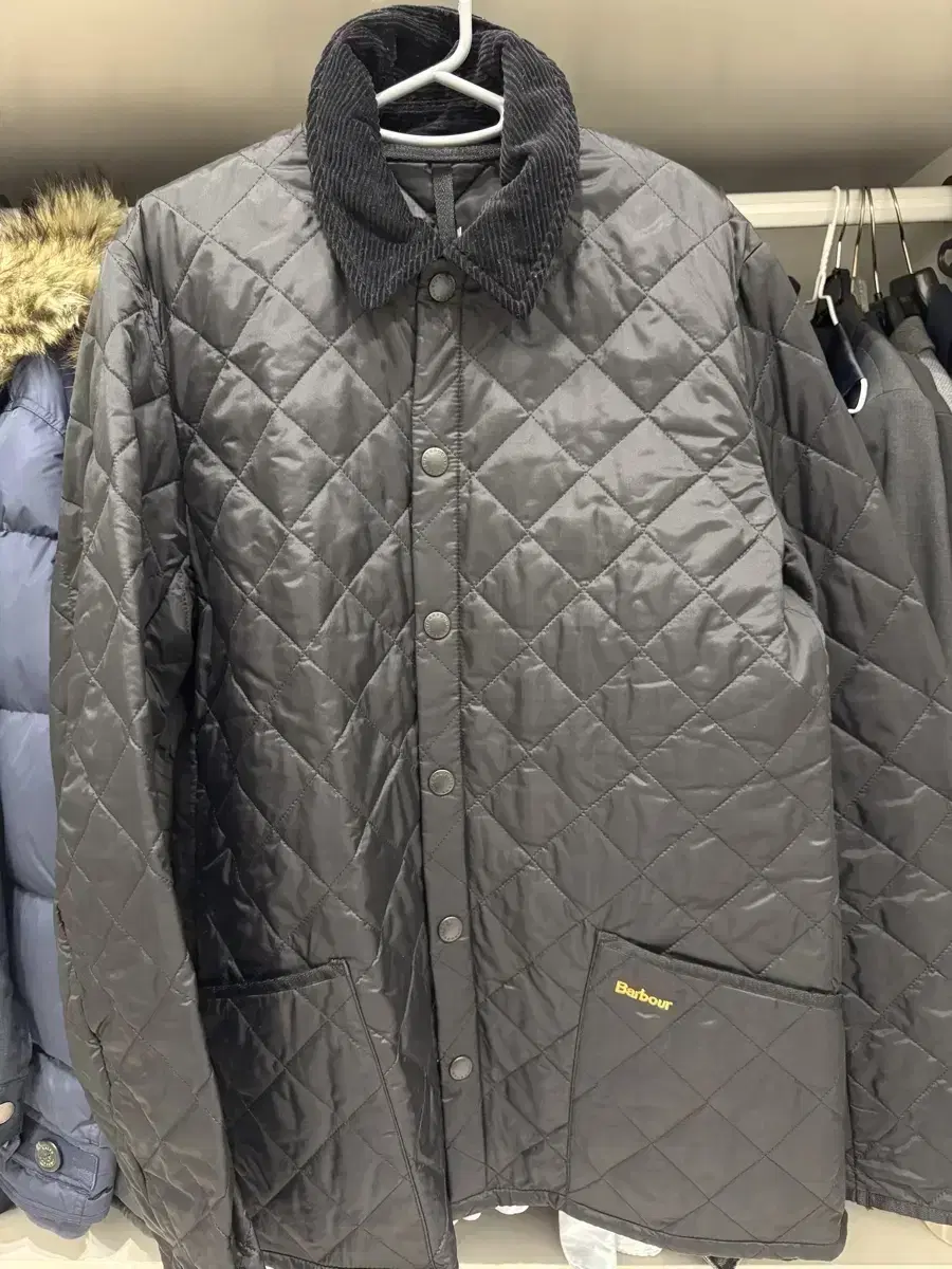 Barbour Lydesdale Quilted Jacket Black