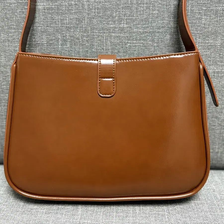 논로컬 trapeze brown bag 브라운 숄더백 토트백