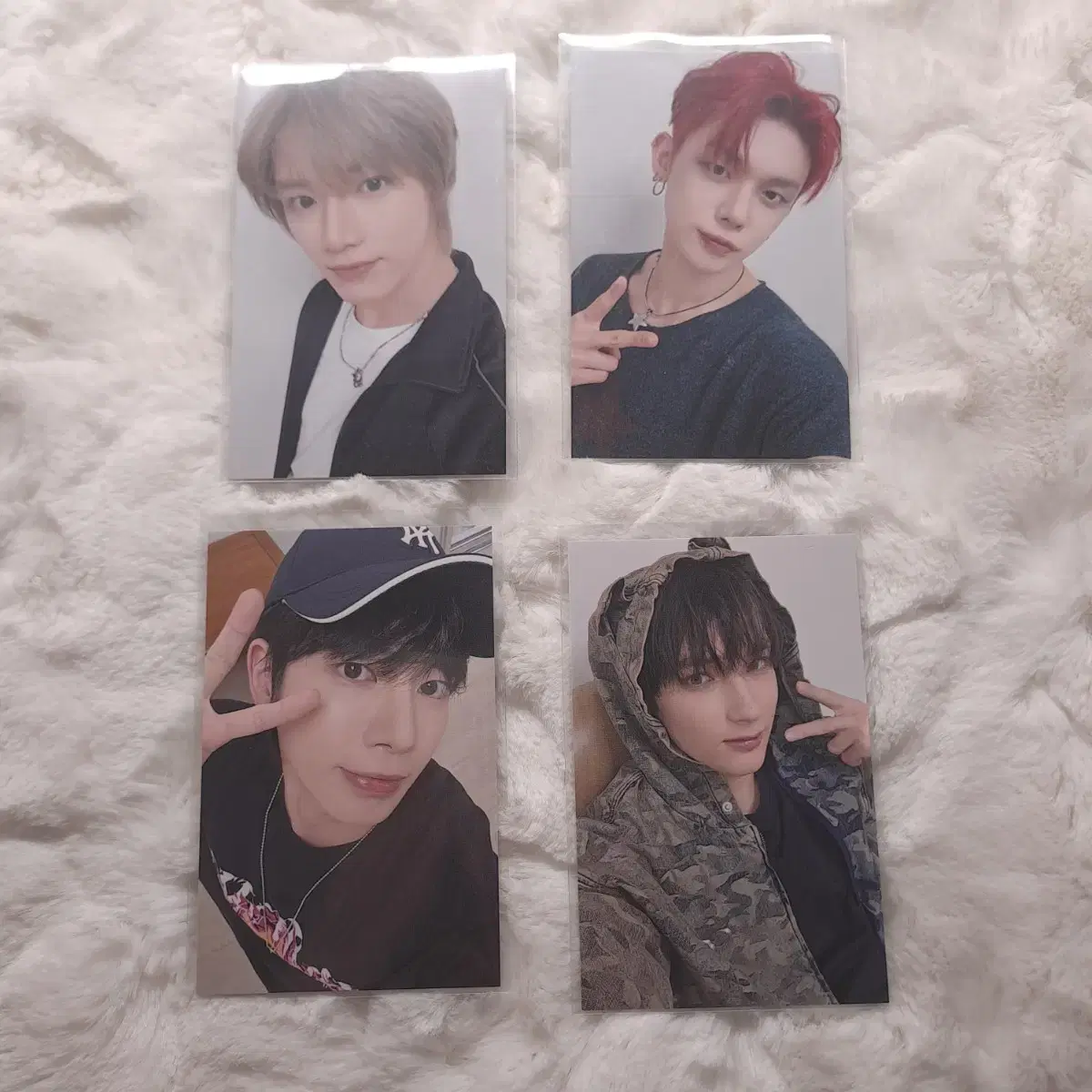 Phimikon ankon mozone yeonjun beomgyu taehyun hueningkai txt photocard tumorowaituge