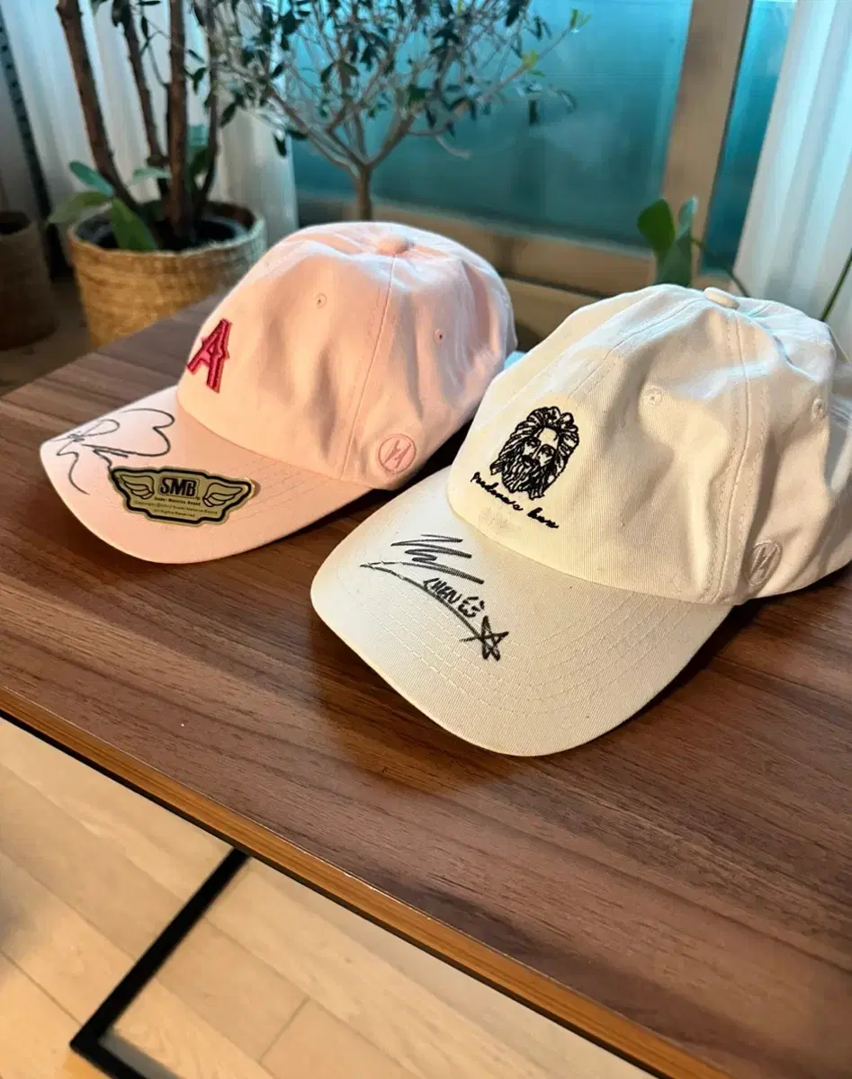 Hats on SMB / EXO baekhyun autographed hat Hats on