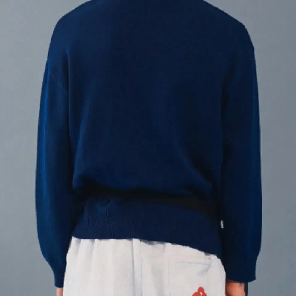 위빠남) BIG FLOWER LOGO KNIT(BLUE)