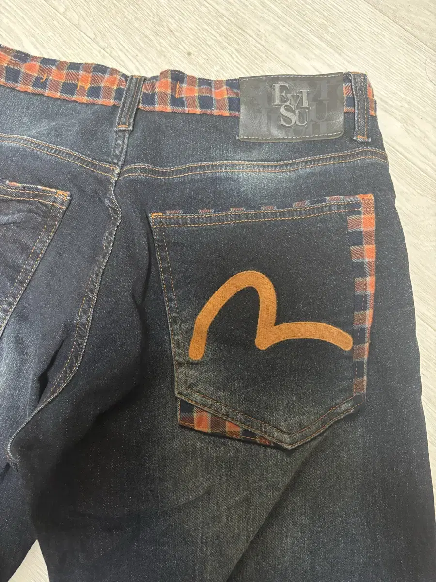 Evisu Denim 32