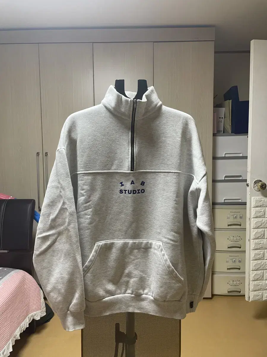 [L] IAB STUDIO iAppstudio Half Zip Up Gray