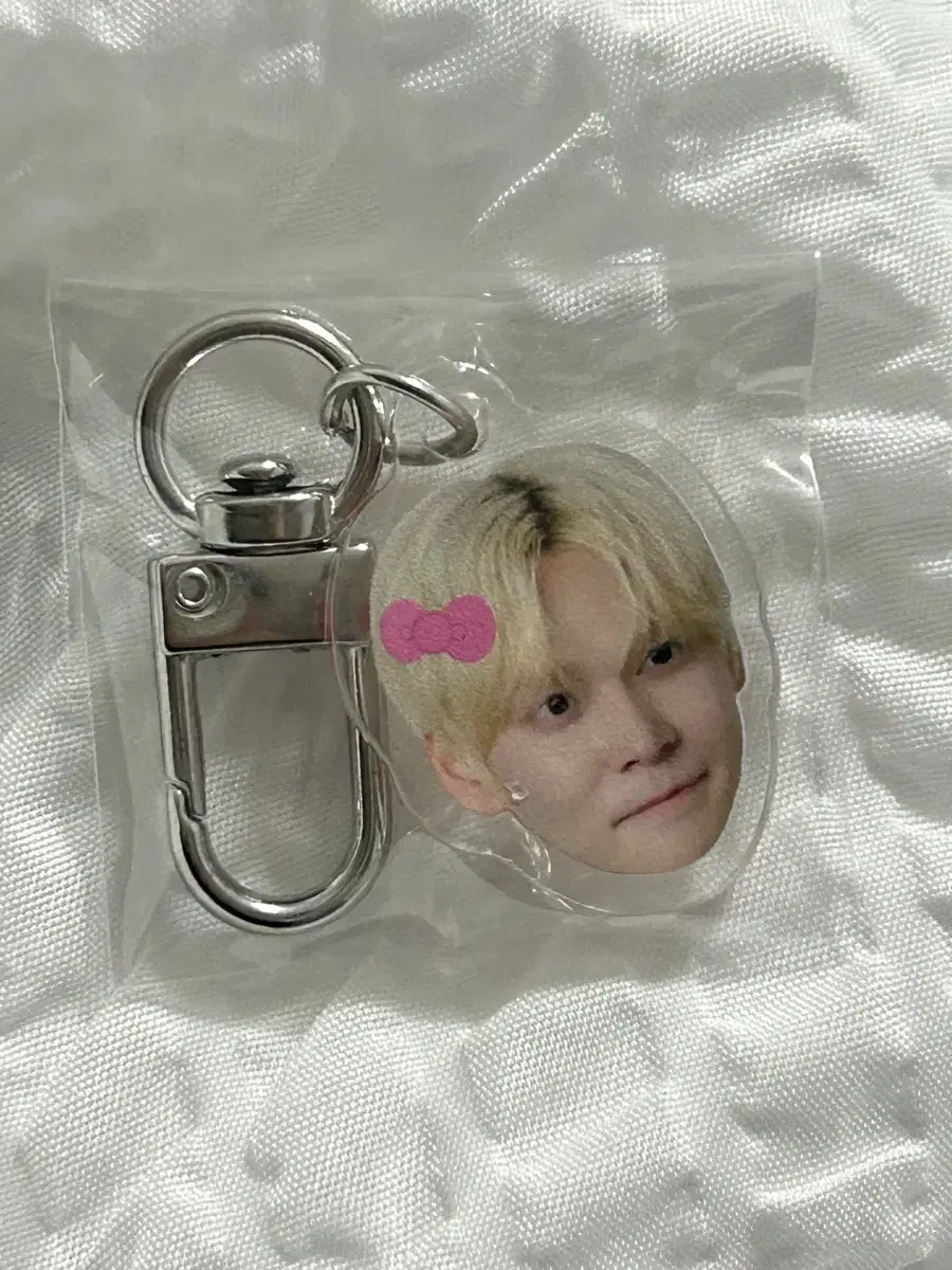 Eunseok Kitty Ribbon keyring sell riize Unofficial Goods