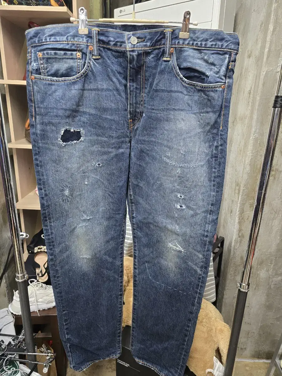 Levi's 508. size 38