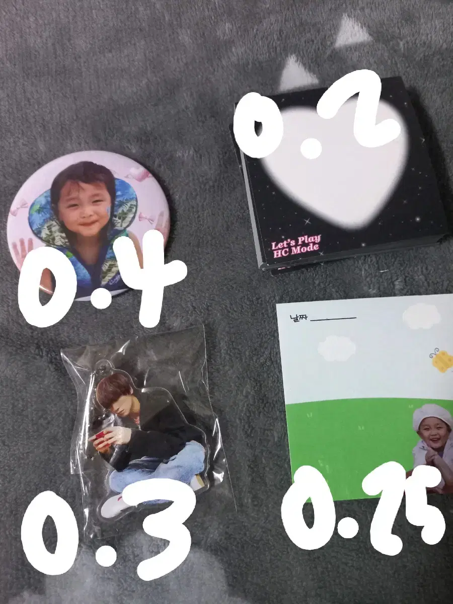 Source) haechan mirror keyring sells notepaper