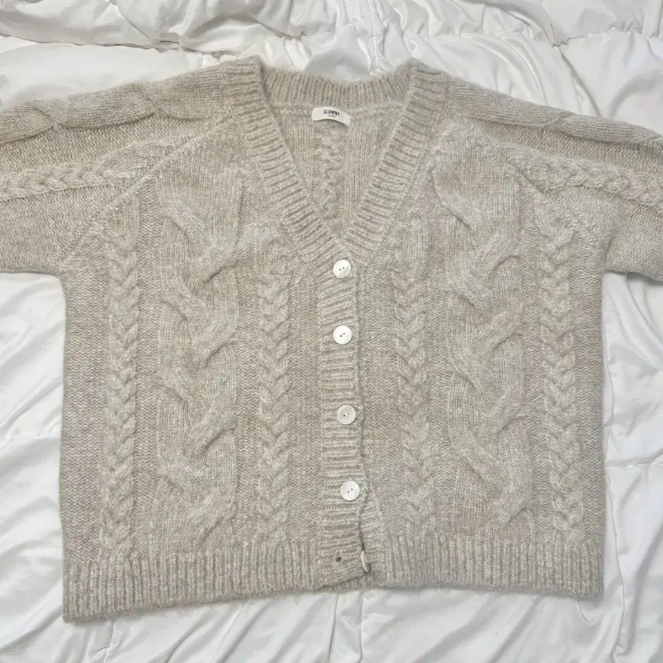 글로니 지 케이블 가디건 오트밀 G CABLE CARDIGAN