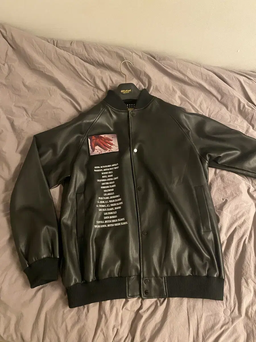 (m) Puckering Awesome Filmstrip Reversible Jacket