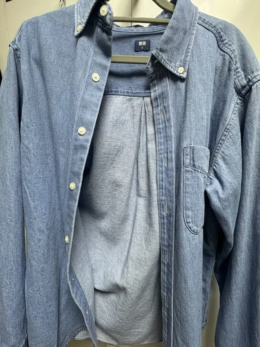 Uniqlo Jeans Shirt S