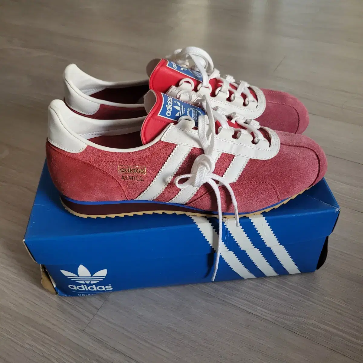 Adidas Vintage Achill (265)