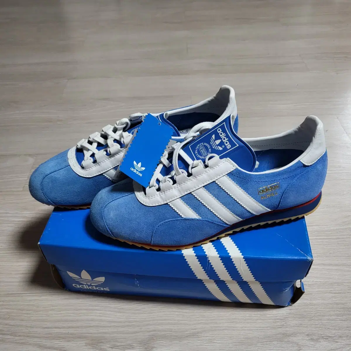 Adidas Vintage Achill (265)