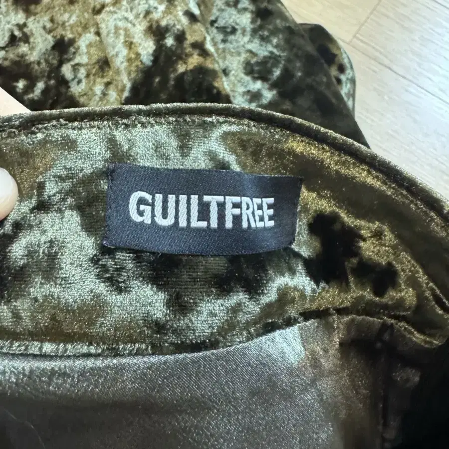 Guiltfree 길트프리 스커트