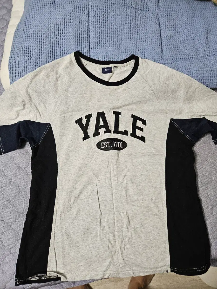 Yale Short Sleeve T-Shirt