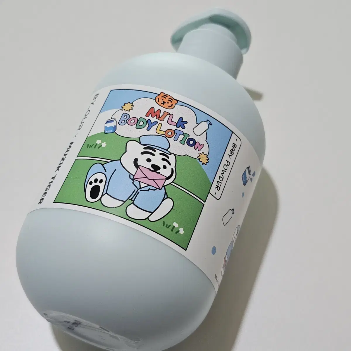 바이아우어 밀크 퍼퓸 보습 바디로션 베이비파우더향 500ml