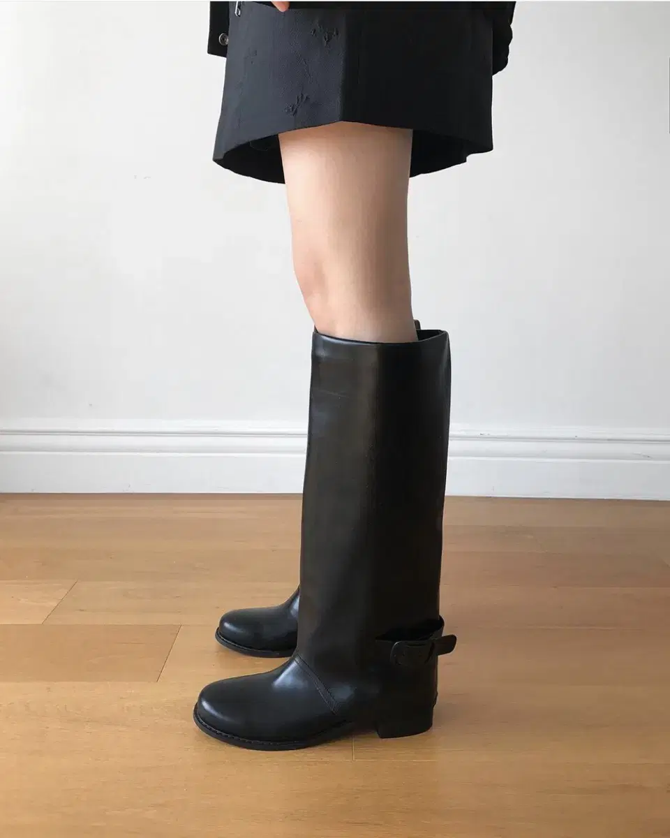 m627 LIT BLACK BUCKLE BOOTS