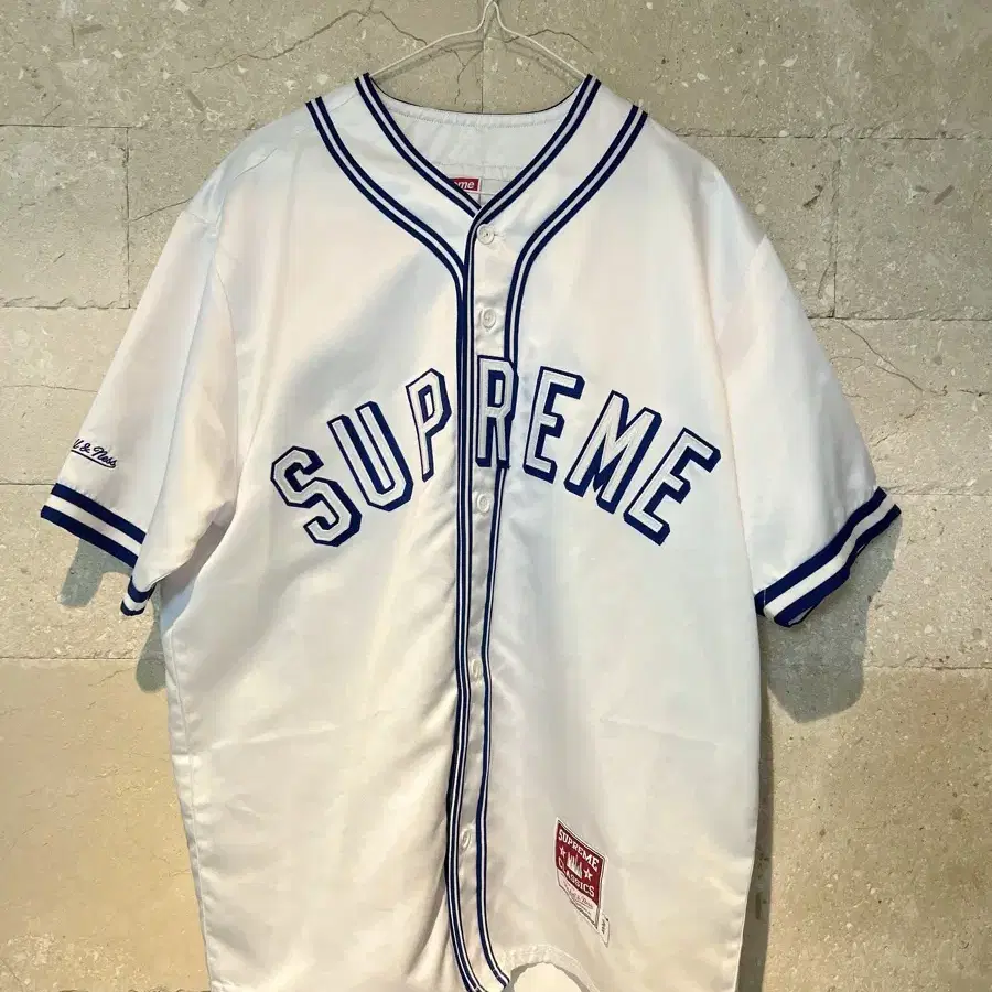 슈프림 Mitchell & Ness Satin 야구 져지