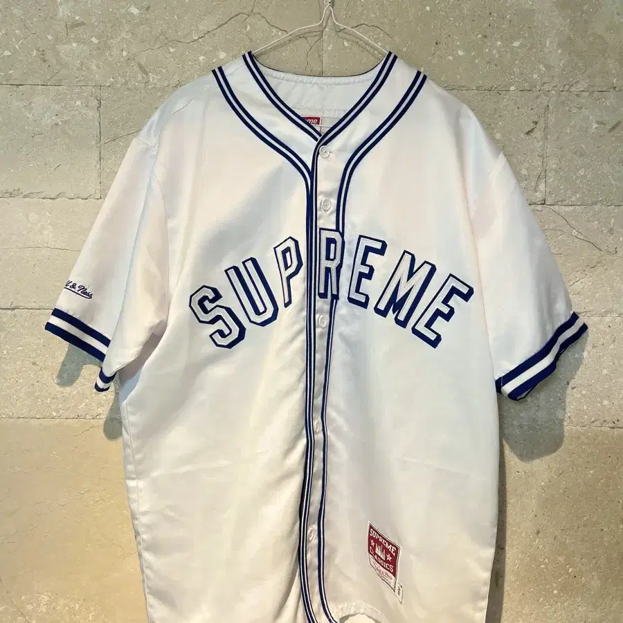 슈프림 Mitchell & Ness Satin 야구 져지