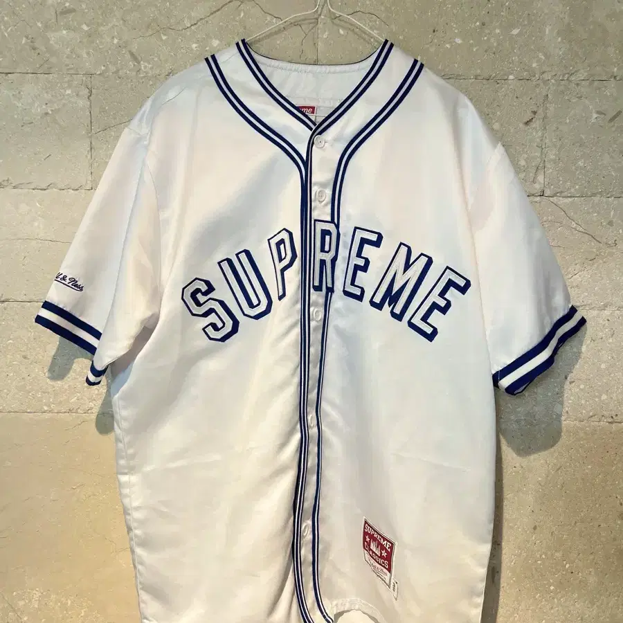 슈프림 Mitchell & Ness Satin 야구 져지