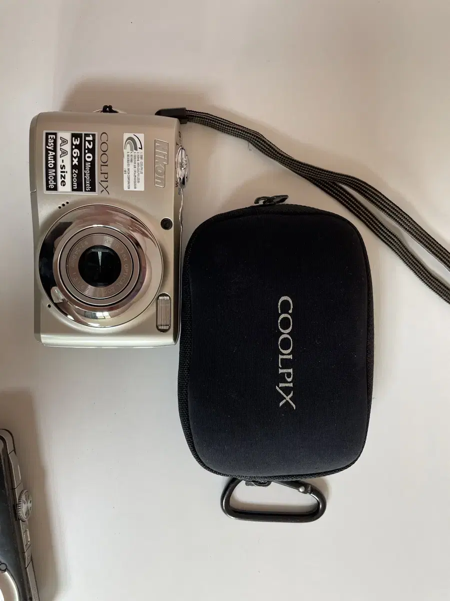 니콘 디지털 카메라 Coolpix 판매합니다