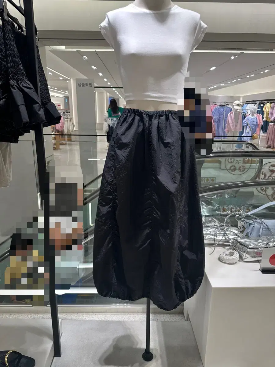 자라 ZARA 나일론 벌룬 미디 스커트 xs