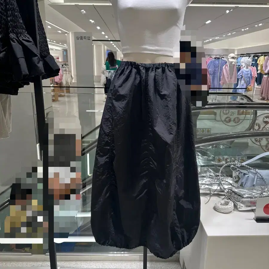 자라 ZARA 나일론 벌룬 미디 스커트 xs