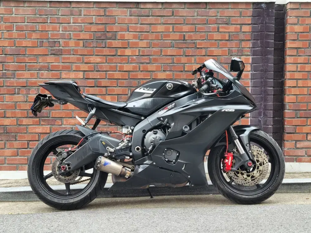 YZF-R6 2020년식 판매합니다.