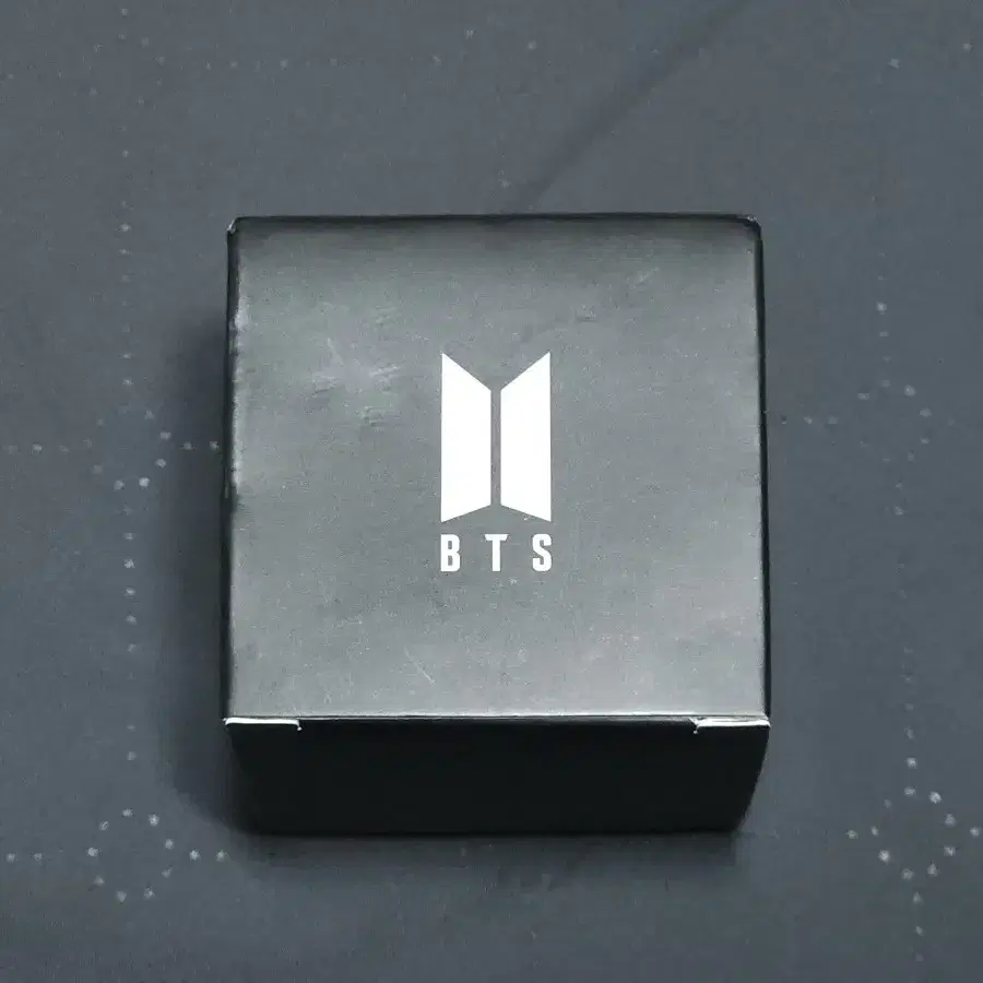 방탄 팝업 스토어 로고 큐브 미개봉 BTS LOGO CUBE