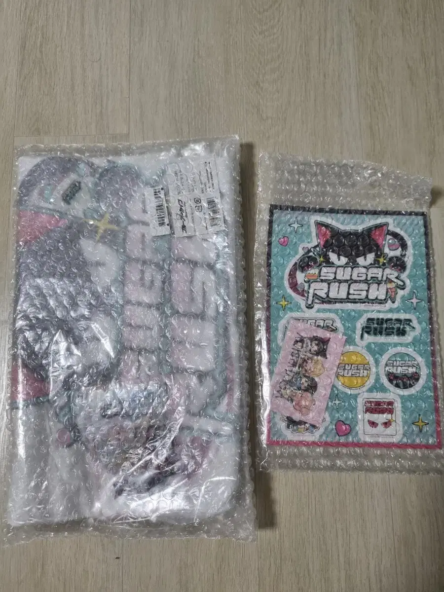 Bloo Archives Yosta Shop Official Bandibu SUGAR RUSH T-shirt + Sticker Set