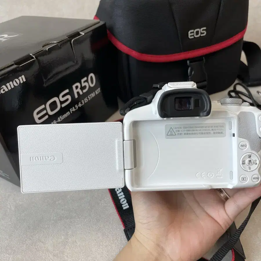 eos r50 화이트 풀박