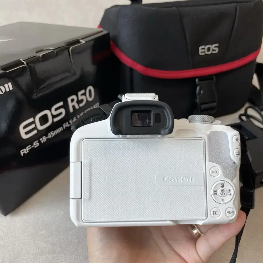 eos r50 화이트 풀박