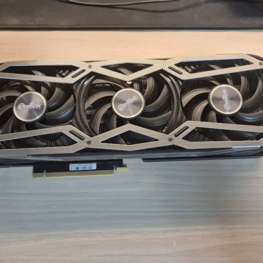 이엠텍 RTX3080 그래픽카드