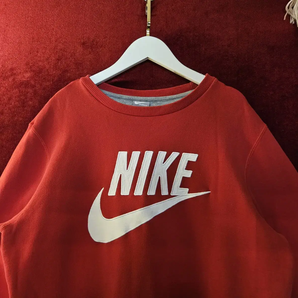 나이키(NIKE) 빅로고 자수 맨투맨 L size