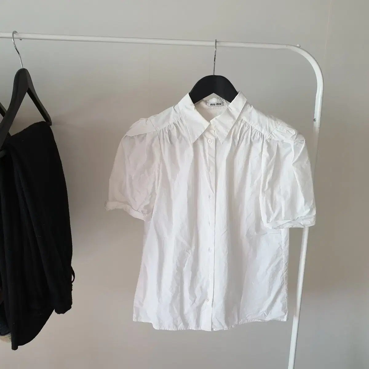 Genuine) MIUMIU Miu Miu White Shirt