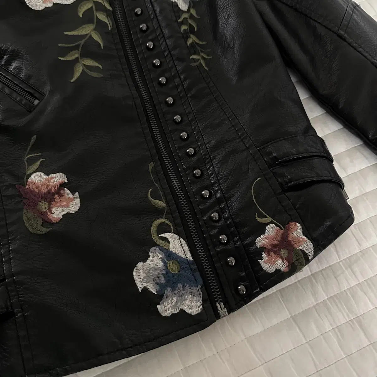 vtg stud oriental rider jacket