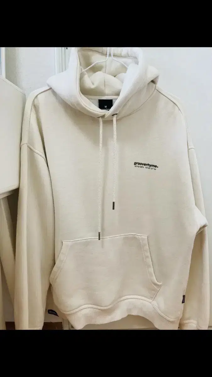 GrooveLime Hoodie Cream Ivory