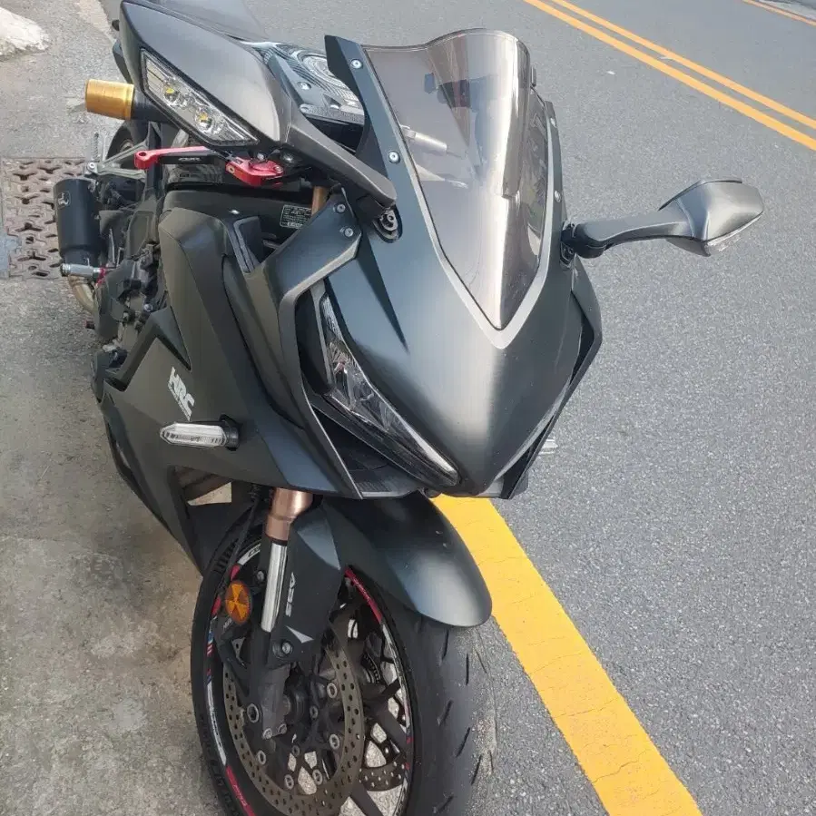 cbr650r 판매합니다