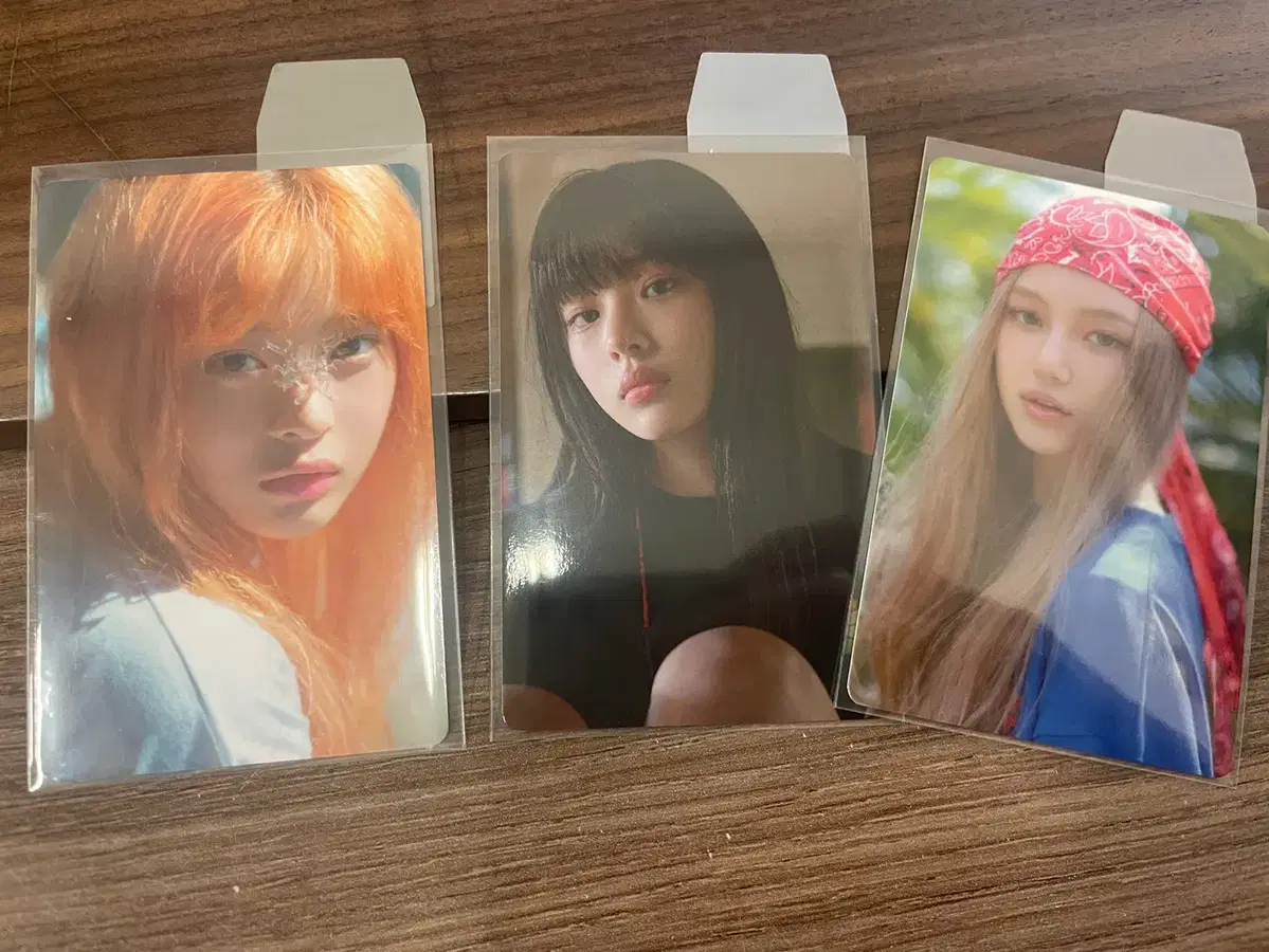 Minji/Hanni/Danielle) new jeans Supernatural tower record pre-order benefit unreleased photocard Sells.