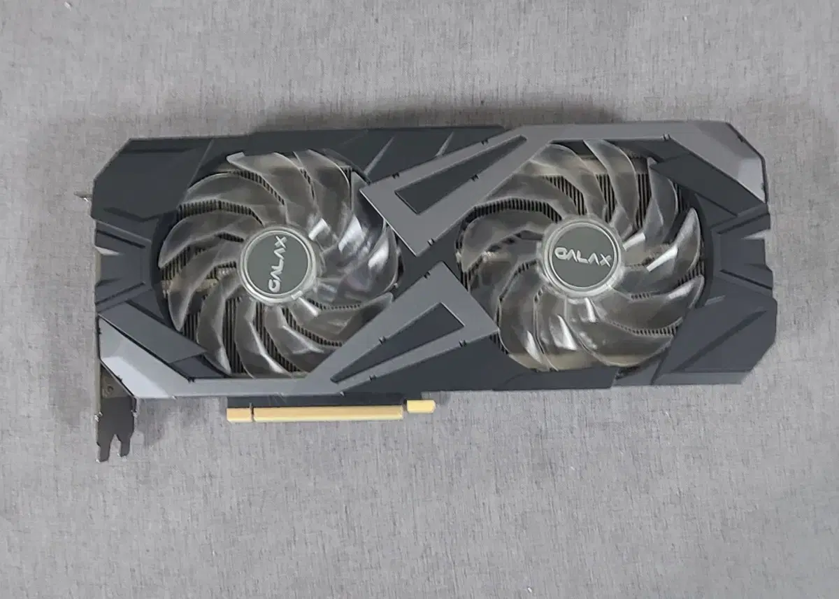 갤럭시 RTX3070Ti 화이트 블랙 그래픽카드 (AS남음) 판매합니다