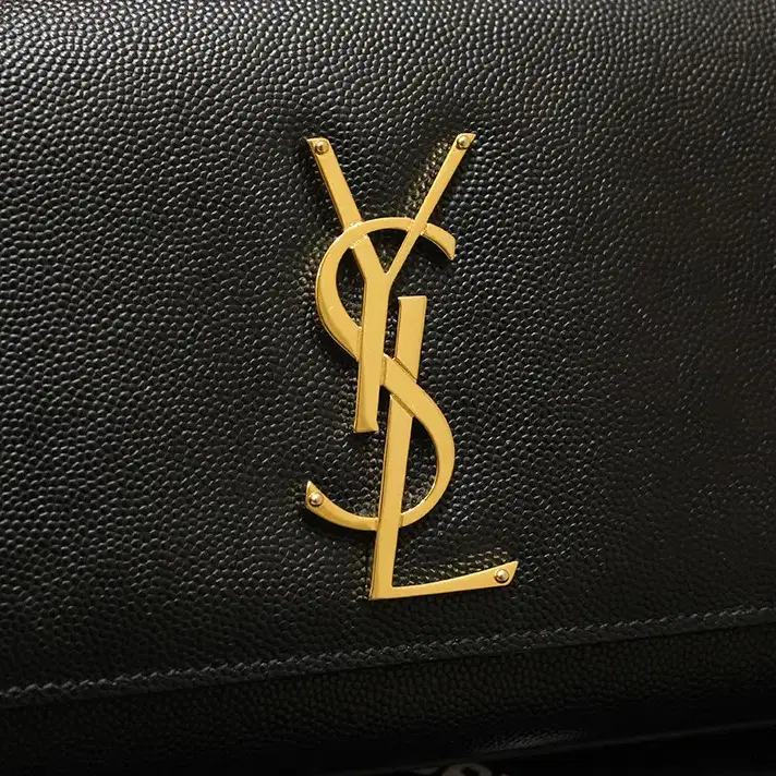 [중고명품다올] 생로랑 YSL 카산드라 블랙 파우치 클러치백 326079