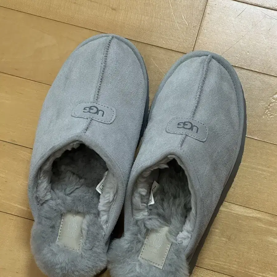 Ugg (미국)어그 디스코케트 시어링 슬라이드 슬리퍼 라이트 그레이